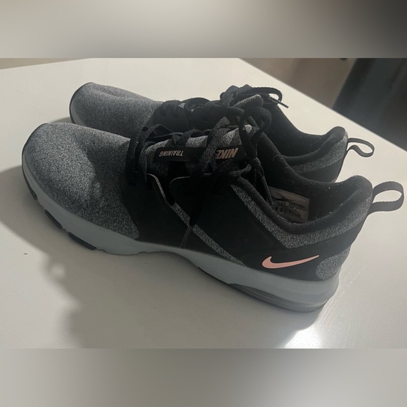 Nike Air BellaTR Wolf Grey - Picture 4 of 5